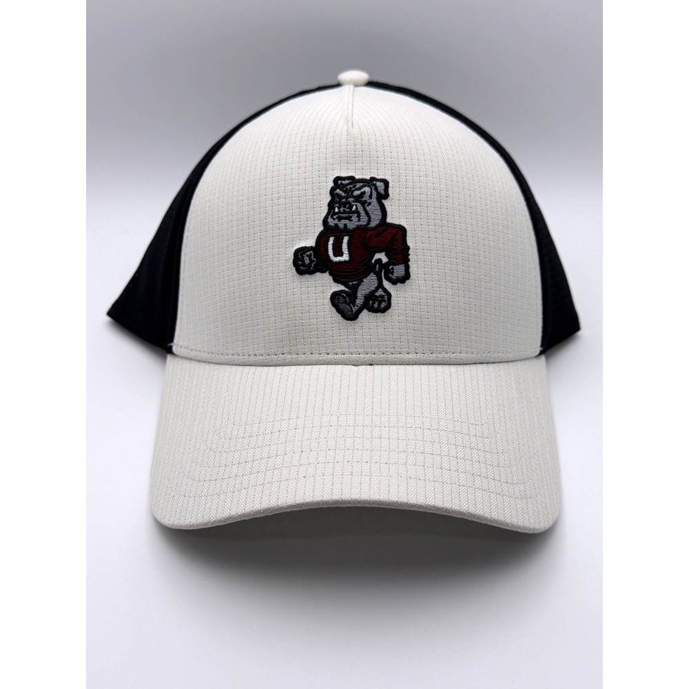 Under Armour Mens Iso-Chill Trucker Hat White‎ Black Bulldog Mascot OSFM Sample